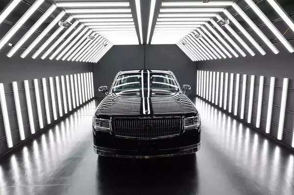 「単なる「高級車」以上の使命があった！　トヨタ・センチュリーを途絶えさせてはいけないワケ」の画像