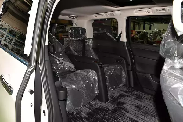 「話題のカスタムカーだけじゃない！　オーテックジャパンは福祉車両からレース用部品まで手掛ける職人集団」の画像