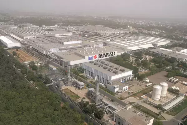 「鈴木修会長の「勘ピュータ」の勝利！　トヨタでも日産でもなくインドで「スズキ」が圧倒するワケ」の画像