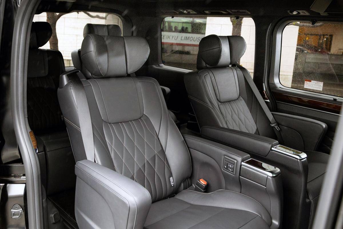 いま急増中の「車内仕事」！　より快適な「オフィス環境」を実現できる国産車トップ５