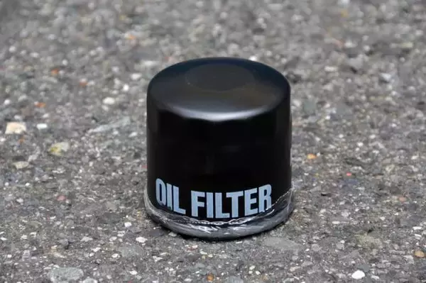 「高くても「純正」の選択が吉！　社外品は避けるべきクルマのパーツ７つ」の画像