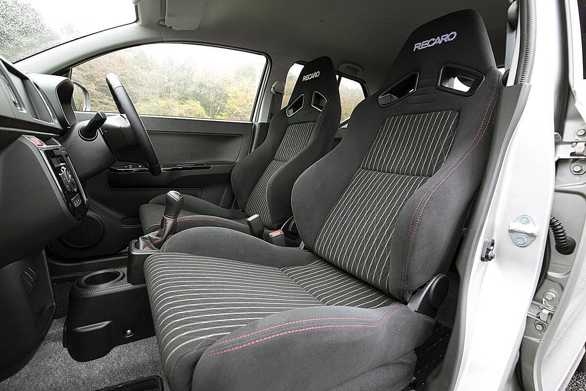 メーカー純正でコラボ採用の「シート」と「ブレーキ」は圧倒的に「レカロ＆ブレンボ」！　ここまで「偏る」理由とは