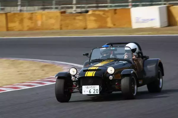 「まさかのワゴン車も！　何百台もの市販車からレーシングドライバーが選ぶ「本当に意のままになる」クルマ６選」の画像