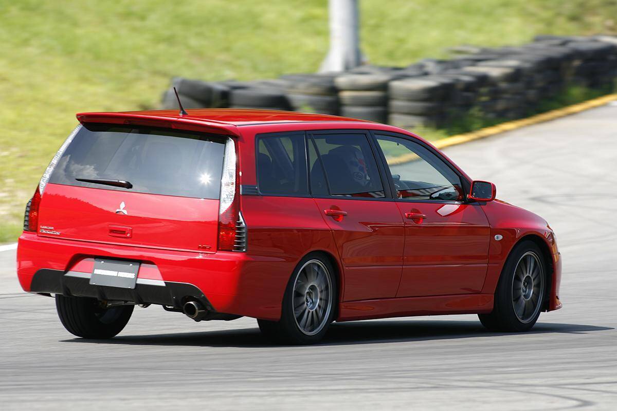 まさかのワゴン車も！　何百台もの市販車からレーシングドライバーが選ぶ「本当に意のままになる」クルマ６選