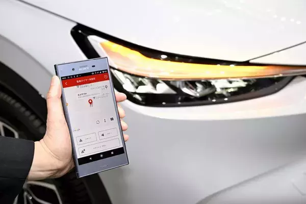 「新型ホンダ・ヴェゼルがついに公開！　斬新すぎるスタイリングと充実の中身でSUVトップを狙う」の画像