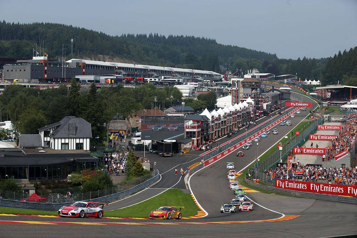 日本人にとって夢の「海外サーキット」！　レーシングドライバーの前に立ちはだかる「巨大な壁」への挑戦とは