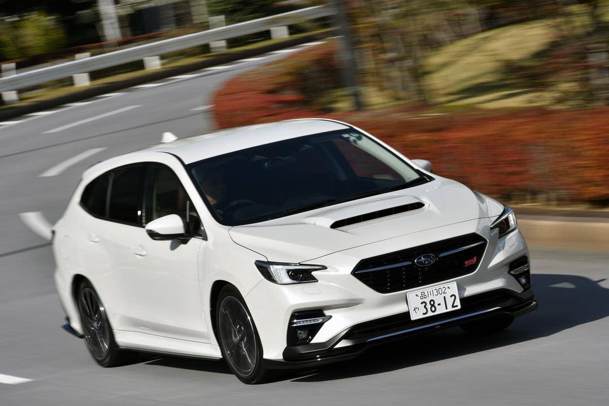 「内燃機関」中毒者の心に刺さる！　新車で買える圧倒的に気持ちいい「国産エンジン車」７選