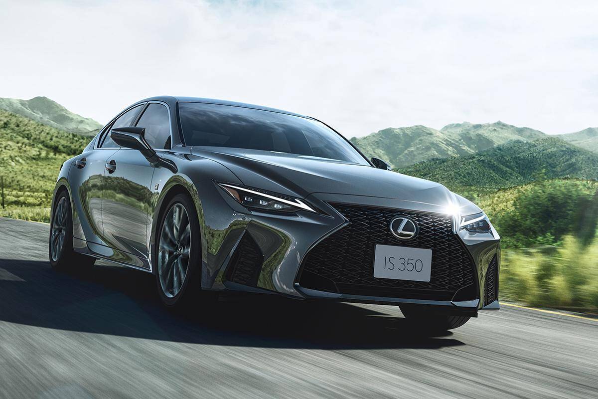 「内燃機関」中毒者の心に刺さる！　新車で買える圧倒的に気持ちいい「国産エンジン車」７選