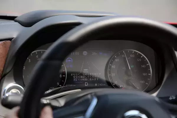 「スカイラインとレヴォーグの「手放し運転」は本当に使える？　実際に公道で試してみた」の画像