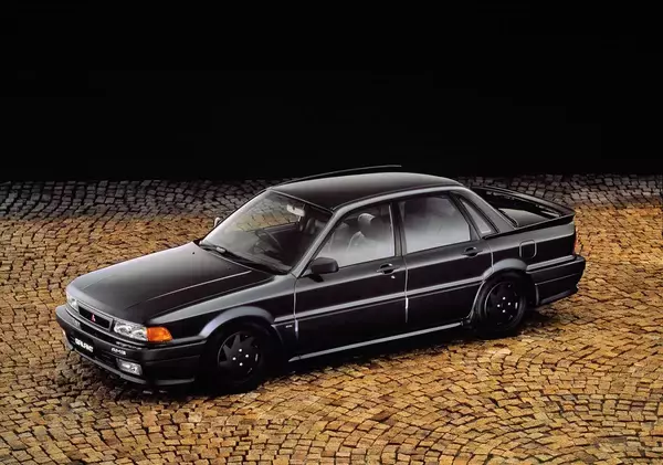 海外メーカーのブランド力に頼っても売れなかった「悲運の共同開発車」３選