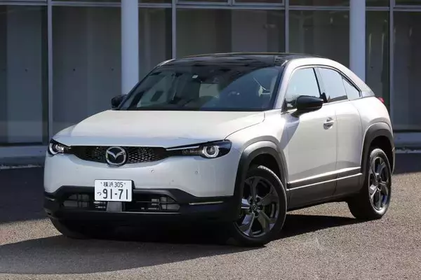 「電気自動車の「将来性」に疑問符！　MX-30 EVに乗ったレーシングドライバーの本音」の画像