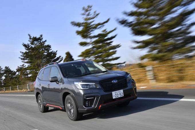 【試乗】雪道でのフォレスターの頼もしさは別格！　ロングドライブで見えた「かゆいところに手が届く」クルマ作りとは