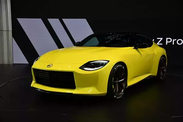 「伝統と最先端を融合したデザイン！　新型フェアレディZに込めたキーマンの願いとは」の画像