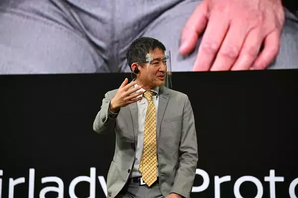 「伝統と最先端を融合したデザイン！　新型フェアレディZに込めたキーマンの願いとは」の画像