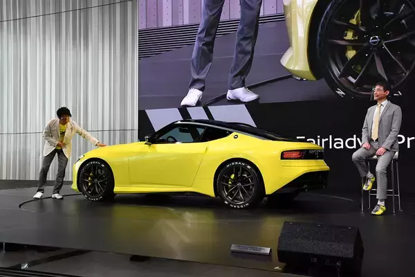 「伝統と最先端を融合したデザイン！　新型フェアレディZに込めたキーマンの願いとは」の画像