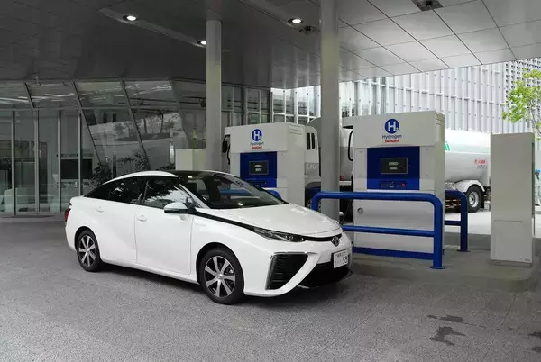 「想像以上に「現実的」な理由だった！　トヨタが新型MIRAIを猛プッシュする事情」の画像
