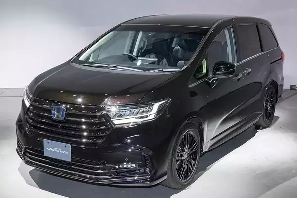 「経済的不安が叫ばれるいま２台の高額車が絶好調の不思議！　トヨタ・アルファード＆ハリアーが売れるワケ」の画像