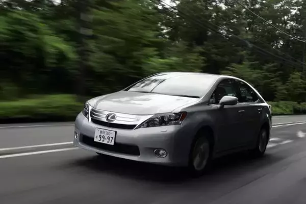 「渾身のハイブリッド専用車！　トヨタSAIとレクサスHSはなぜ１代で消えたのか？」の画像