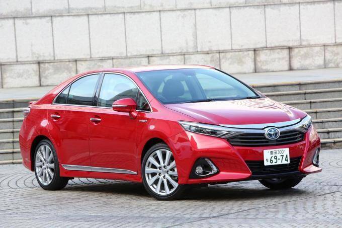 渾身のハイブリッド専用車！　トヨタSAIとレクサスHSはなぜ１代で消えたのか？