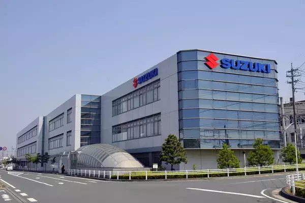 「「偉人」「カリスマ」なんて言葉すらぬるい！　勇退を決めた91歳の「鈴木修会長」の圧倒的な人間力」の画像