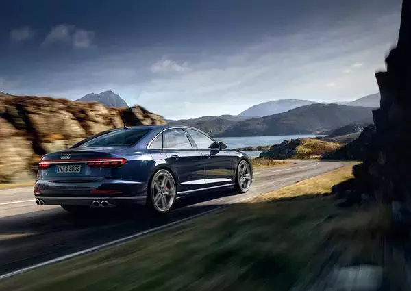 「「生物兵器対策装置」に衝撃の「衝突被害軽減」策！　最先端車の驚き先進装備４つ」の画像