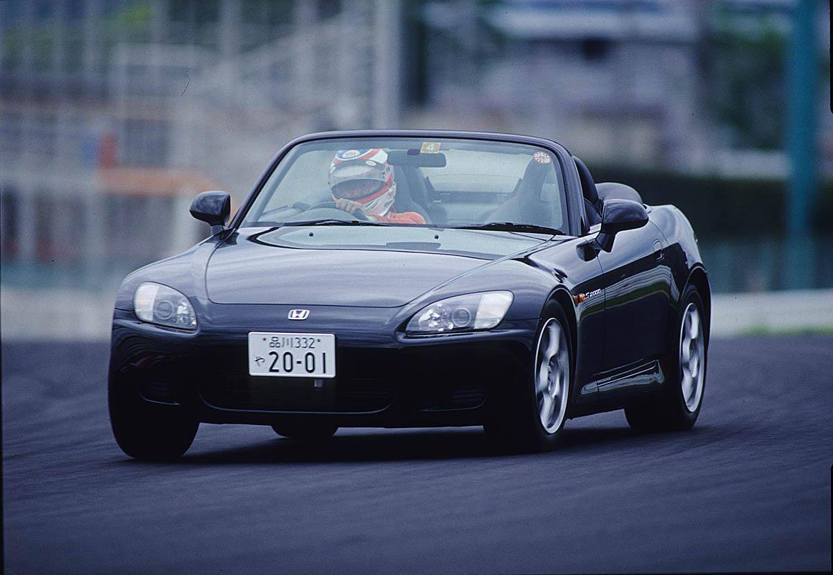 エンジン好きなら人生一度は乗ってほしい！　替えがきかない「絶版名機」４選と搭載車