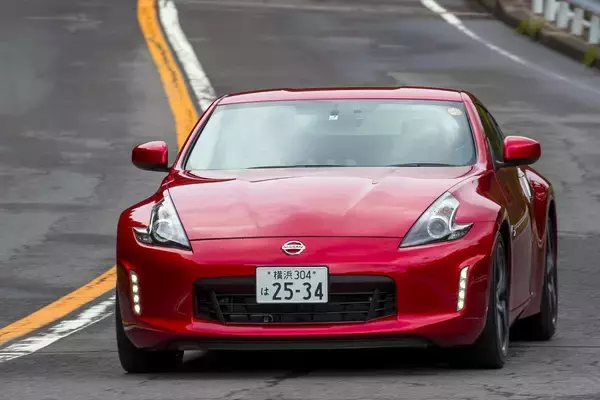 男性の視線「釘付け」確実！　女性が乗れば「ギャップ萌え」必至のクルマ５選