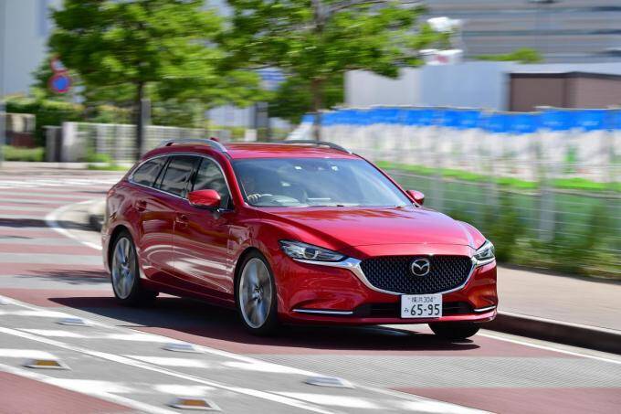 ガチライバル車なのに売れ行きは明暗くっきり！　「ダブルスコア」どころじゃない差が付いたクルマ３組