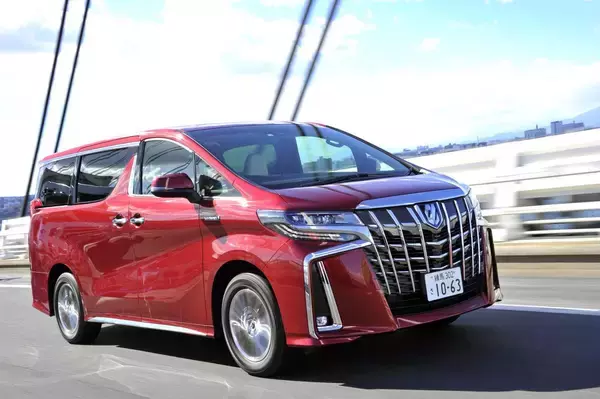 「ガチライバル車なのに売れ行きは明暗くっきり！　「ダブルスコア」どころじゃない差が付いたクルマ３組」の画像