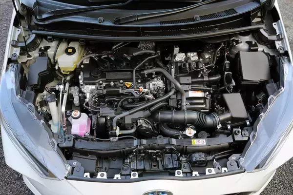 「ガチライバル車なのに売れ行きは明暗くっきり！　「ダブルスコア」どころじゃない差が付いたクルマ３組」の画像