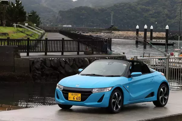 「１人でも」……じゃなくてむしろ「１人がいい」！　強がりじゃなく「おひとり様ドライブ」が盛り上がるクルマ５選