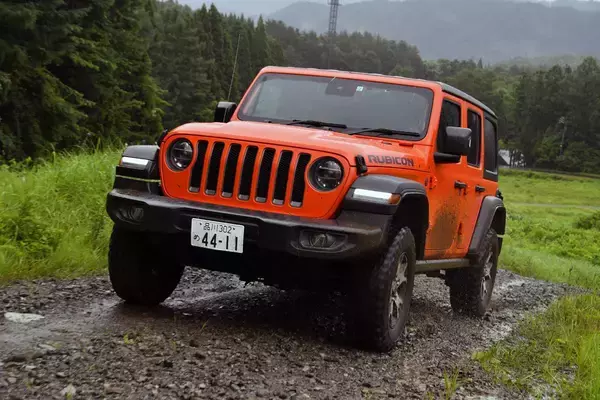 「約10年で10倍以上の伸び！　いまマイナーブランドだった「Jeep」が日本でバカ売れするワケ」の画像