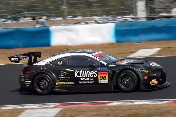 「レンズを通せばすべてが見える！　ドライバーに愛される巨匠カメラマンの「スーパーＧＴ」ウラ側」の画像