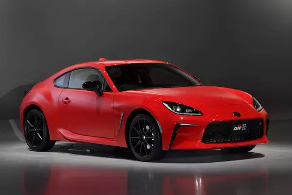 「新型GR86＆BRZがついにお披露目！　エンジンパワーからデザインまで詳細リポート」の画像