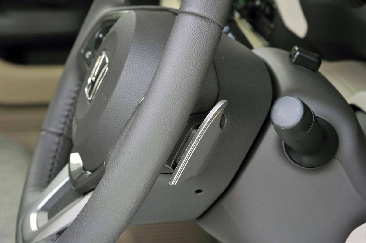 スムースな減速！　経済面でも有効！　それでも「パドルシフトによる減速」をしないほうがいいケースとは