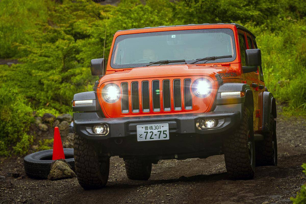 いま日本でバカ売れの「ジープ」！　なかでもタフっぷり全開の「ラングラー」ってどんなクルマ？