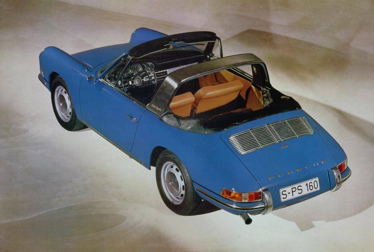 ルーフの脱着も大変だし収納場所も面倒じゃない？　それでもポルシェの「タルガトップ」が存在するワケ