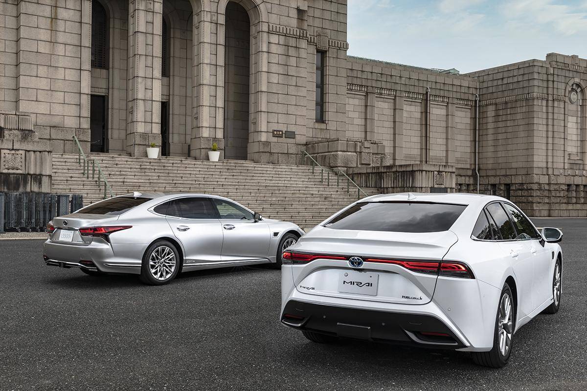 「レクサスLS」と「トヨタMIRAI」に手放し運転が可能となる高度運転支援技術「Advanced Drive」搭載車を設定し発売