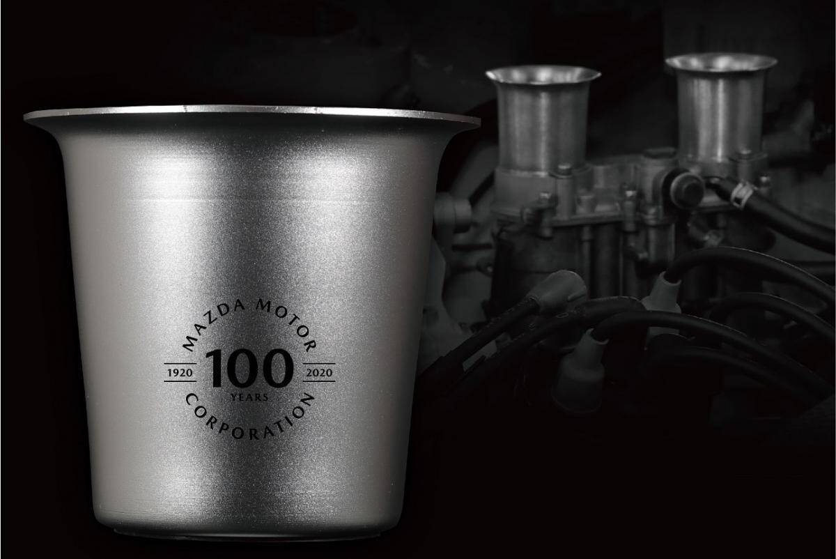 MZRacingが手掛けるマツダ100周年記念アイテムに新作登場！　トートバックやカップホルダーなど4種を追加