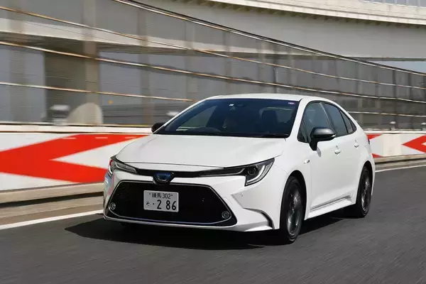 「販売上位独占に他メーカーは白旗！　コロナ禍のなか高級車から不人気のセダンまで「バカ売れ」させるトヨタの秘密」の画像