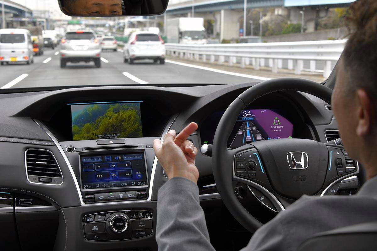 既存自動車メーカーの「電気自動車」じゃダメ？　世間が「SONY」や「アップル」のEVに期待を寄せるワケ