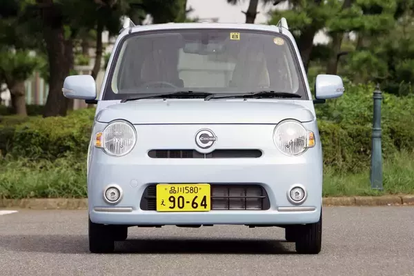 「女性向け」は必要なくなった？　イマドキの「女性ターゲット」小型車事情