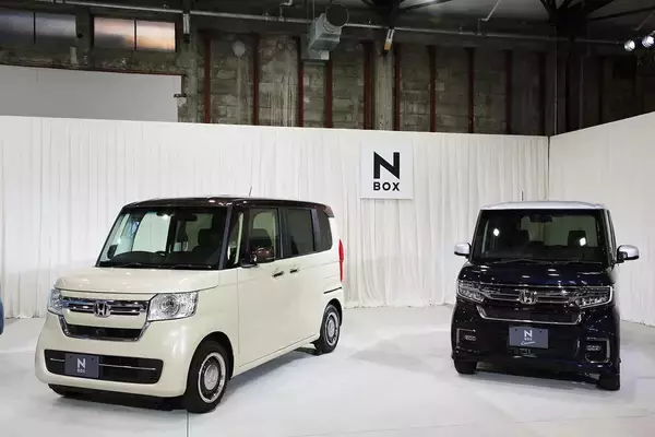 「「女性向け」は必要なくなった？　イマドキの「女性ターゲット」小型車事情」の画像