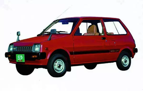 「「女性向け」は必要なくなった？　イマドキの「女性ターゲット」小型車事情」の画像