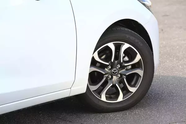 「走り命！　イジり前提！　「割り切り感」が潔すぎる「モータースポーツベース」のナンバー付き市販車３選」の画像