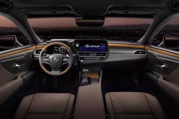 「新型レクサスES発表！　静粛性や乗り心地をさらに追求し2021年秋ごろに日本発売予定」の画像