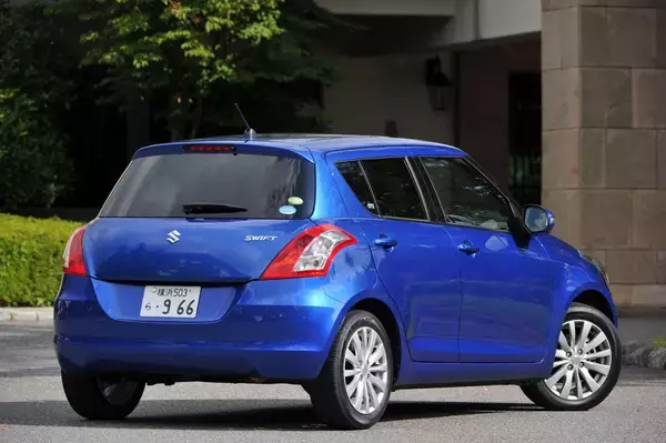 「免許取り立ての「不安」はクルマがカバー！　100万円以下で買える「苦手ポイント別」中古車５選」の画像