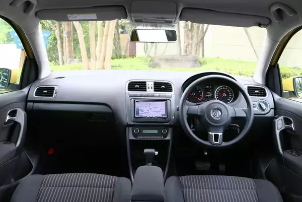 「免許取り立ての「不安」はクルマがカバー！　100万円以下で買える「苦手ポイント別」中古車５選」の画像