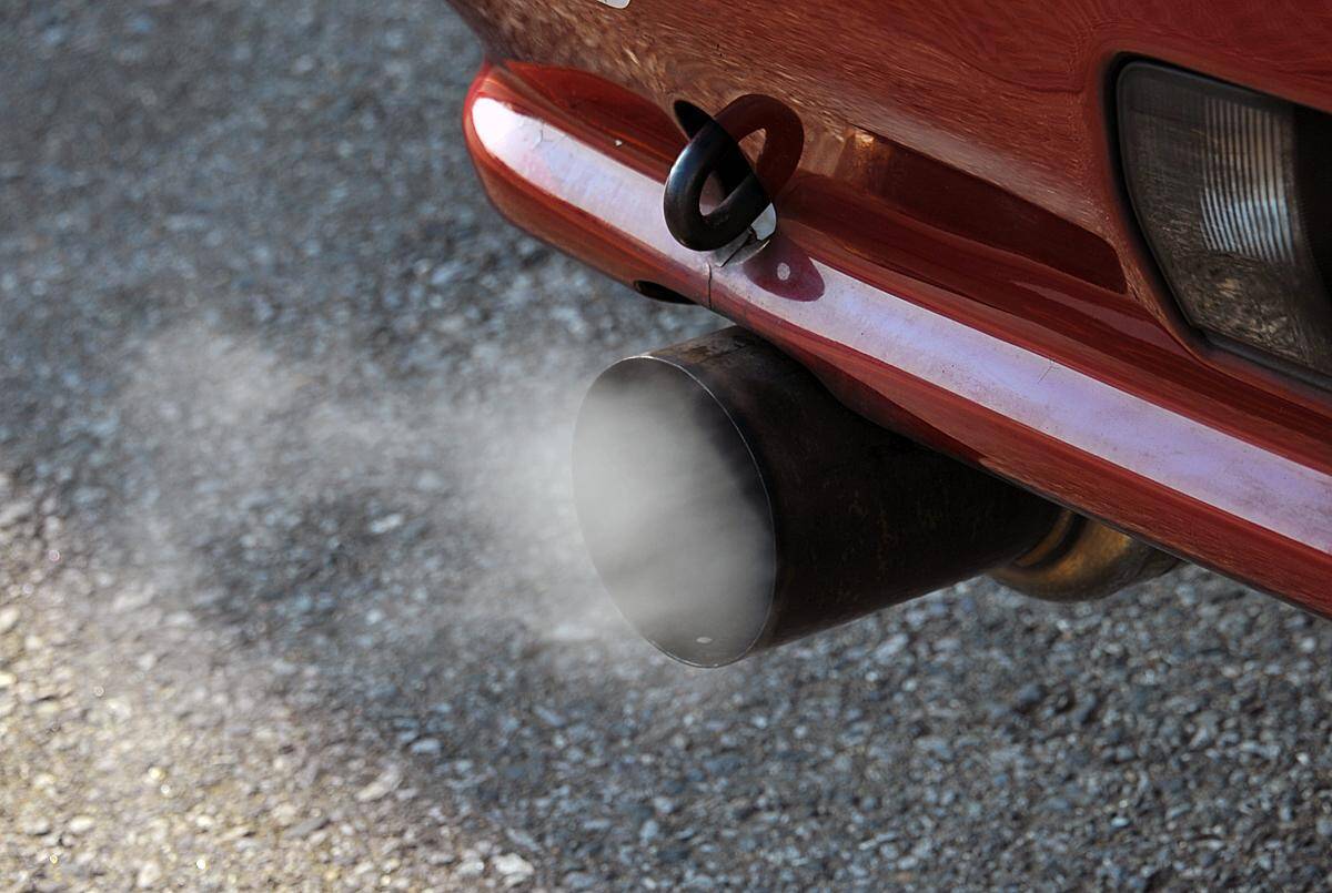 一般人 唖然 ハの字タイヤ 爆音マフラー 巨大ウイング など派手な改造の 意味 って何 21年4月24日 エキサイトニュース 2 3