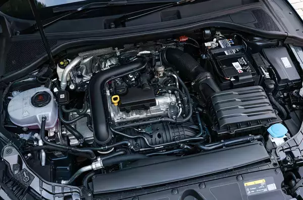 「アウディA3シリーズがフルモデルチェンジ！　48Vマイルドハイブリッドや最新インフォテインメントシステムを採用」の画像